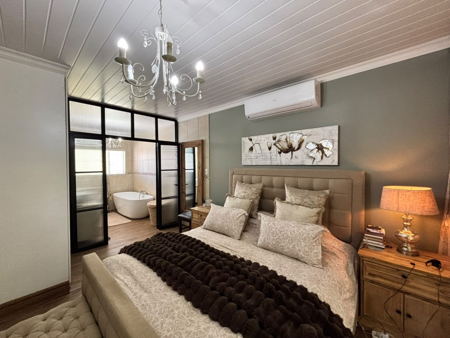 4 Bedroom Property for Sale in Grimbeeck Park North West